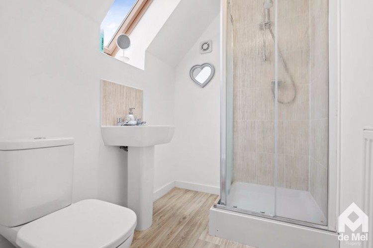 Images for Meadow Lane, Longford