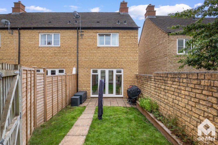 Images for Knapps Crescent, Woodmancote