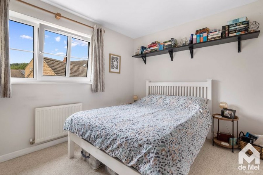 Images for Knapps Crescent, Woodmancote