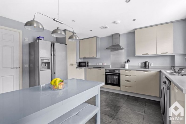 Images for Sunrise Avenue, Bishops Cleeve