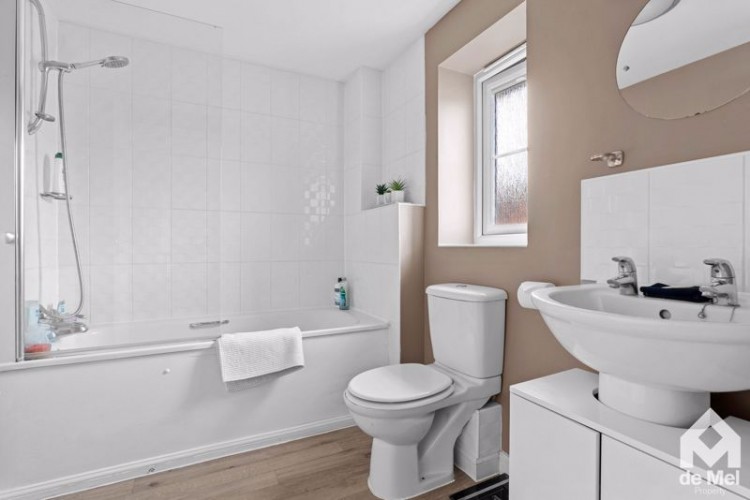 Images for Sunrise Avenue, Bishops Cleeve