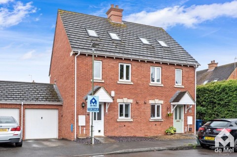 View Full Details for Hanson Gardens, Bishops Cleeve - EAID:deMelProperty, BID:de Mel Property