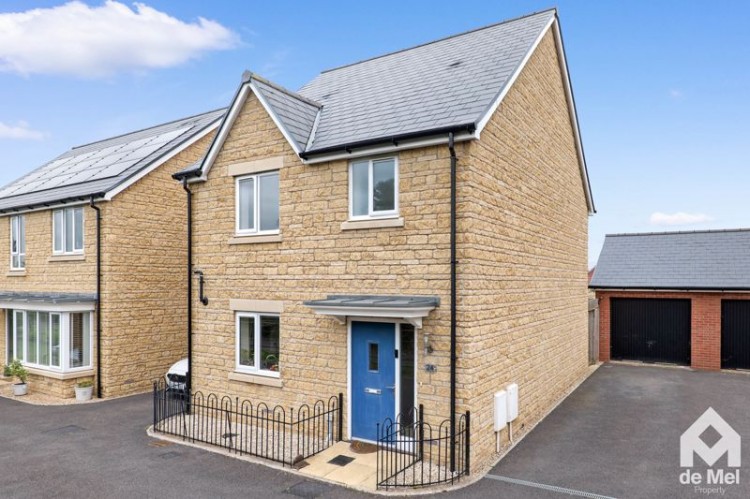 Images for Sharing Grove, Bishops Cleeve, Cheltenham, Gloucestershire, GL52