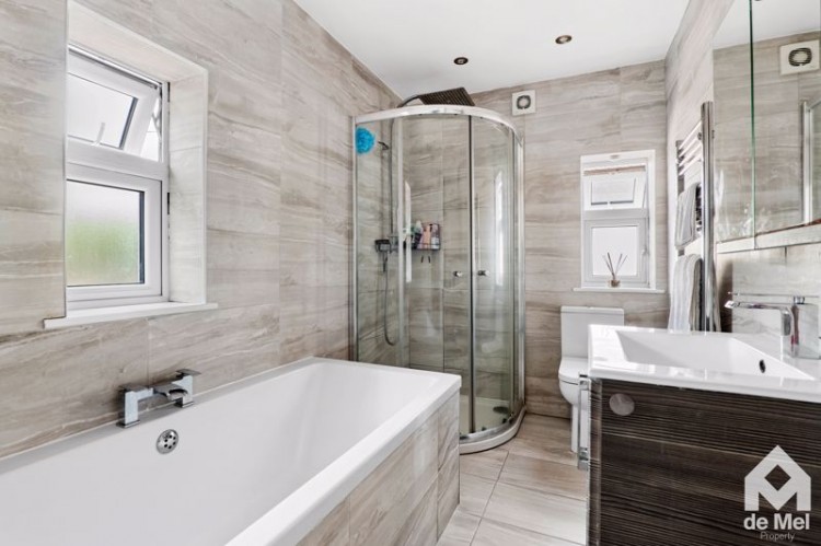 Images for Sinclair Road, Cheltenham