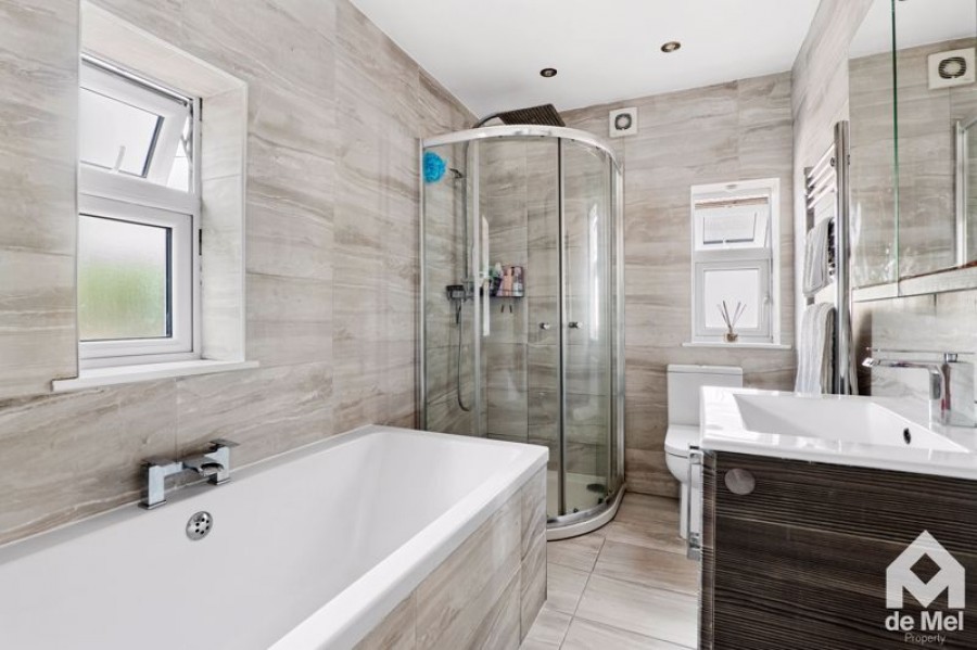 Images for Sinclair Road, Cheltenham