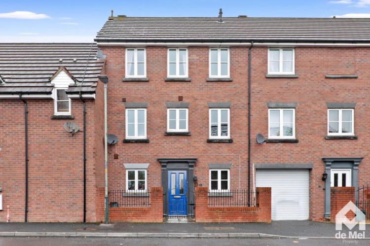 Images for Kingfisher Drive, Cheltenham