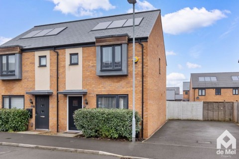 View Full Details for Opal Way, Bishops Cleeve - EAID:deMelProperty, BID:de Mel Property