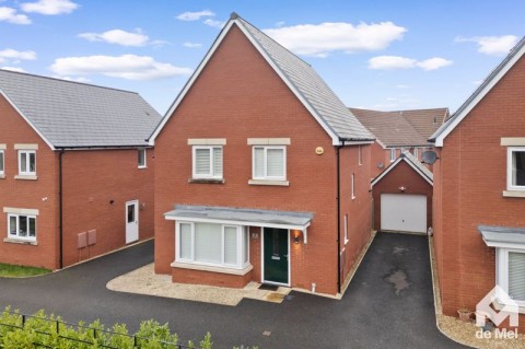 View Full Details for Greenfield Drive, Bishops Cleeve - EAID:deMelProperty, BID:de Mel Property