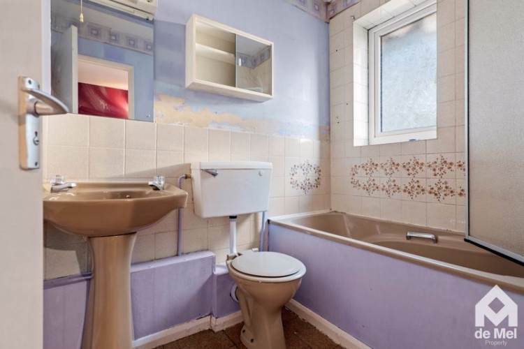 Images for River Leys, Swindon Village