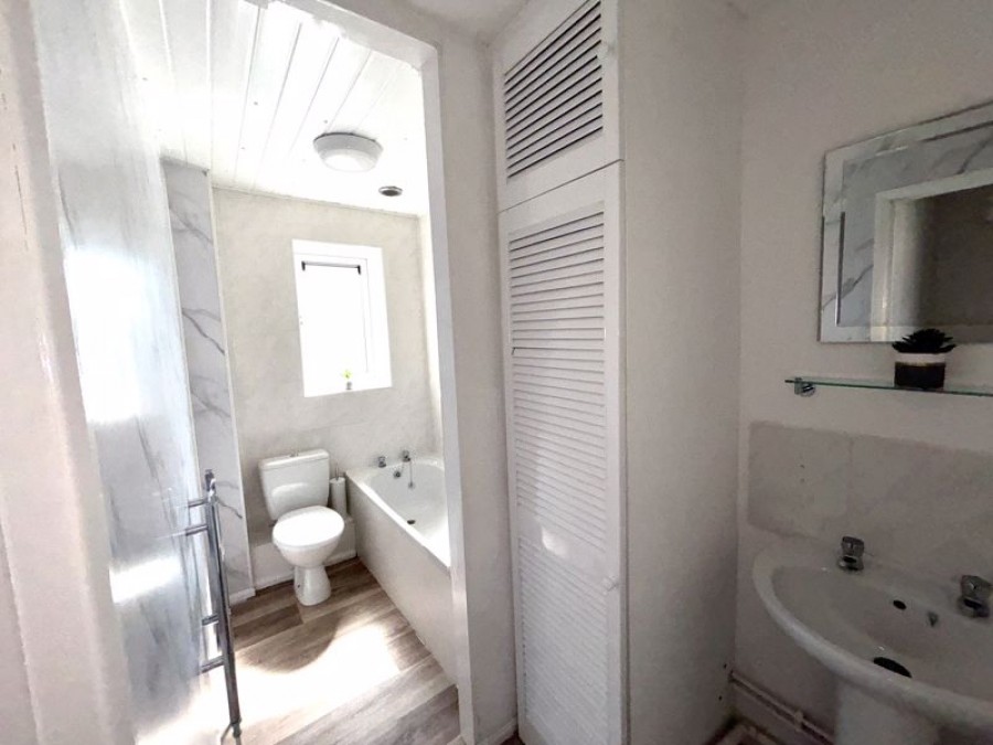 Images for River Leys, Swindon Village