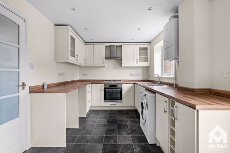 Images for The Cornfields, Bishops Cleeve