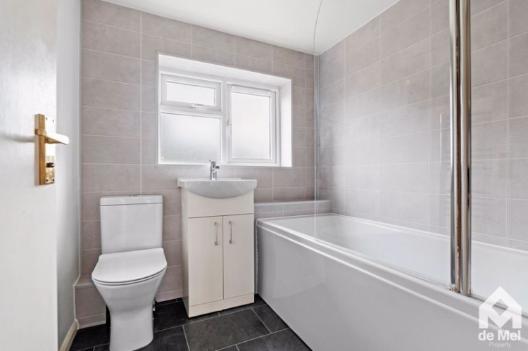 Images for The Cornfields, Bishops Cleeve