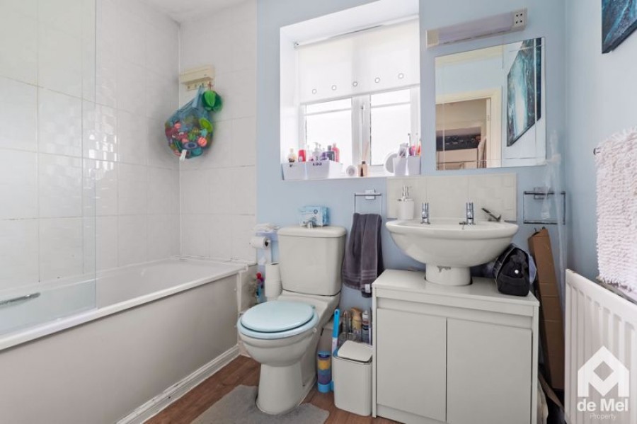 Images for Sunrise Avenue, Bishops Cleeve