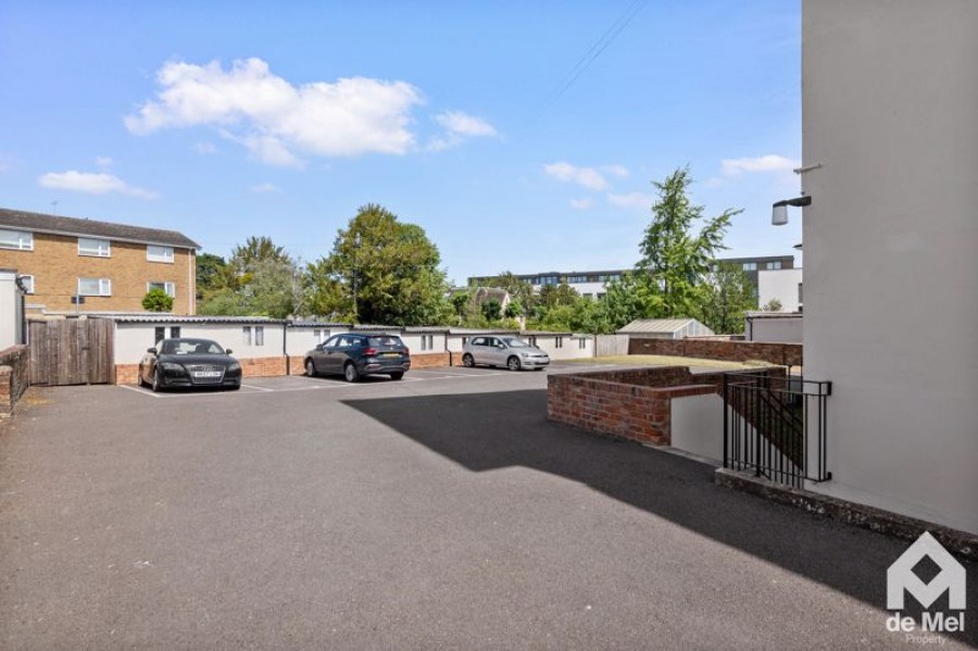 Images for Oakhurst Court, Parabola Road OLD LISTING