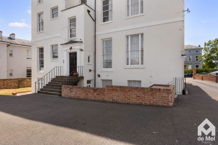 Images for Oakhurst Court, Parabola Road OLD LISTING