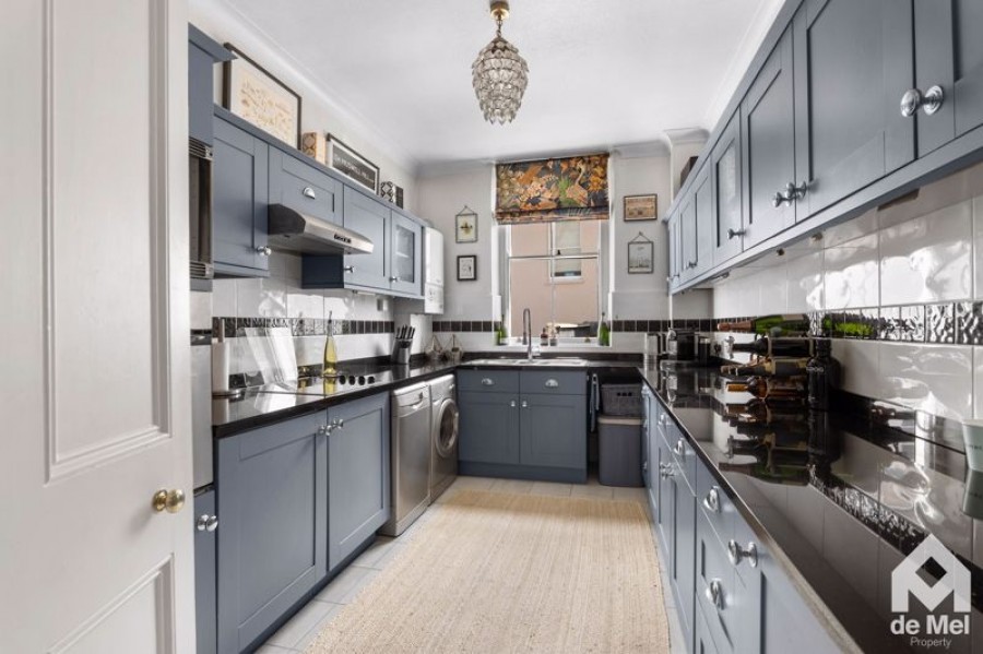 Images for Oakhurst Court, Parabola Road OLD LISTING