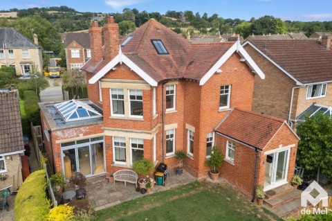 View Full Details for Gretton Road, Winchcombe, Gloucestershire, GL54 - EAID:deMelProperty, BID:de Mel Winchcombe