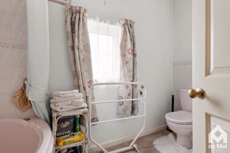 Images for School Road, Bishops Cleeve