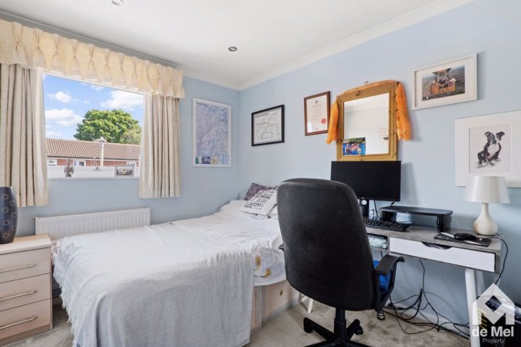 Images for Cornmeadow Drive, Cheltenham