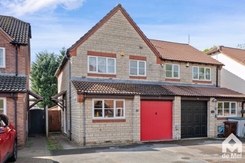 View Full Details for Minster Close, Bishops Cleeve - EAID:deMelProperty, BID:de Mel Property