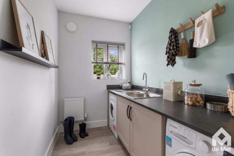 Images for The Wren, Merret Place, Winchcombe, GL54