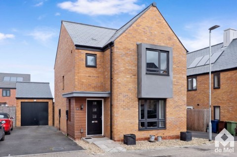 View Full Details for Amberoid Drive, Bishops Cleeve - EAID:deMelProperty, BID:de Mel Property
