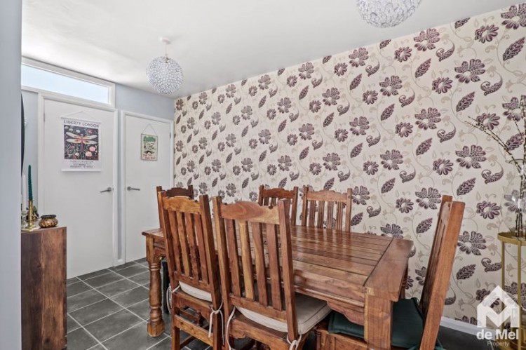 Images for The Cornfields, Bishops Cleeve