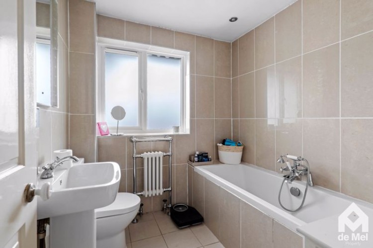 Images for Whitethorn Drive, Prestbury, Cheltenham, GL52