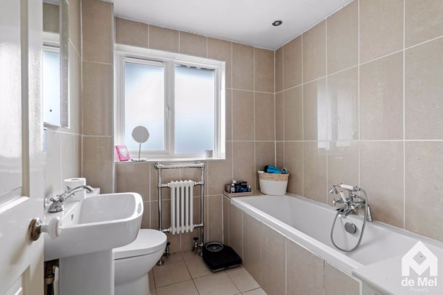 Images for Whitethorn Drive, Prestbury, Cheltenham, GL52