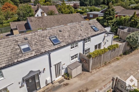View Full Details for Finsbury Cottage, Cheltenham Road, Bishops Cleeve - EAID:deMelProperty, BID:de Mel Property