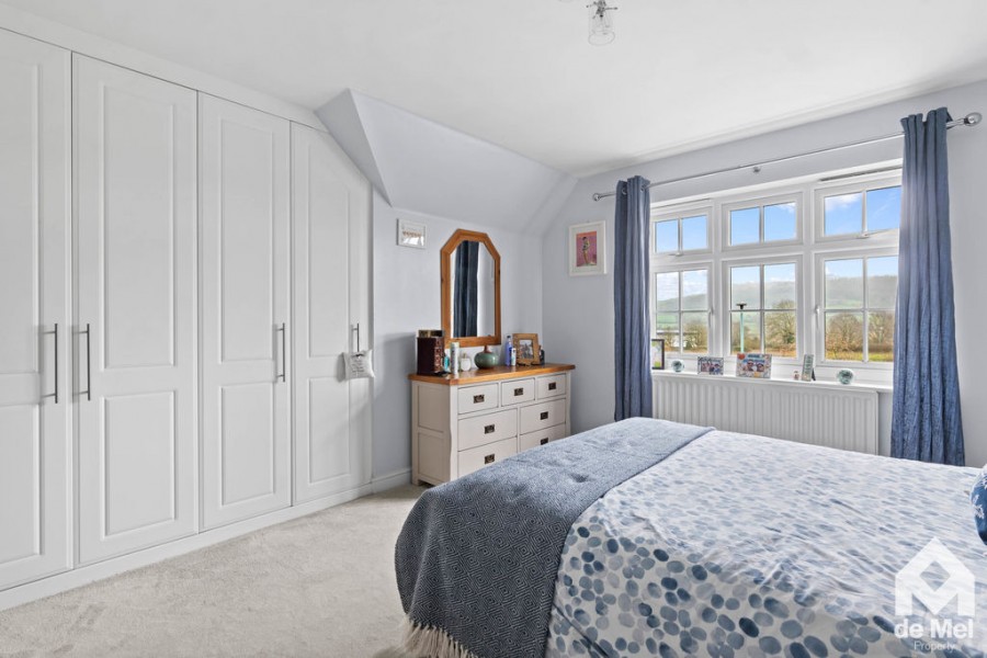 Images for Oldhill Grove, Winchcombe