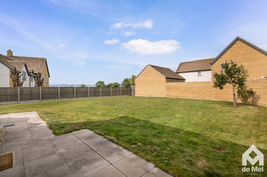 Images for Apple Tree Close, Toddington, GL54