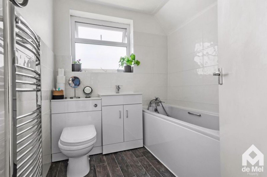 Images for Moulder Road, Newtown, Tewkesbury, GL20