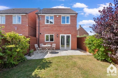 View Full Details for Sapperton Drive, Bishops Cleeve, Cheltenham, GL52 - EAID:deMelProperty, BID:de Mel Property