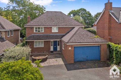 View Full Details for Merestones Road, Cheltenham, GL50 - EAID:deMelProperty, BID:de Mel Property