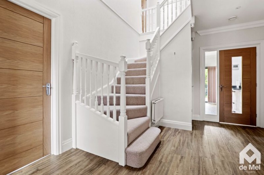 Images for Chancel Way, Charlton Kings