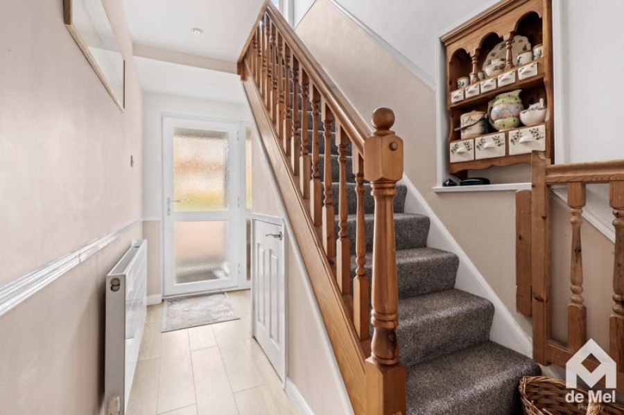 Images for 4 Grayston Close, Tewksbury