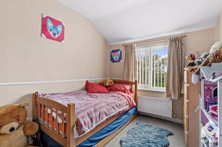 Images for 4 Grayston Close, Tewksbury