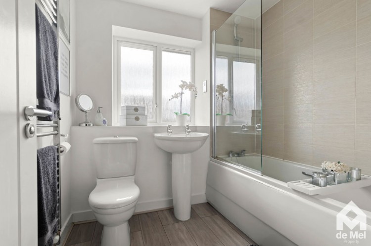 Images for Sharing Grove, Bishops Cleeve, Cheltenham, Gloucestershire, GL52