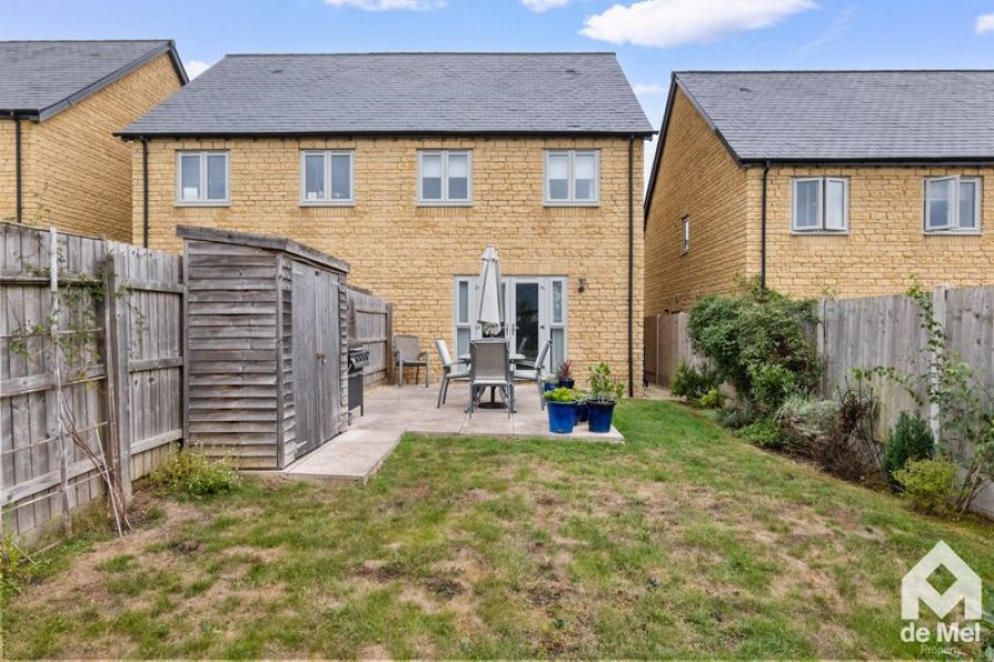 Images for Sandlin Close, Toddington