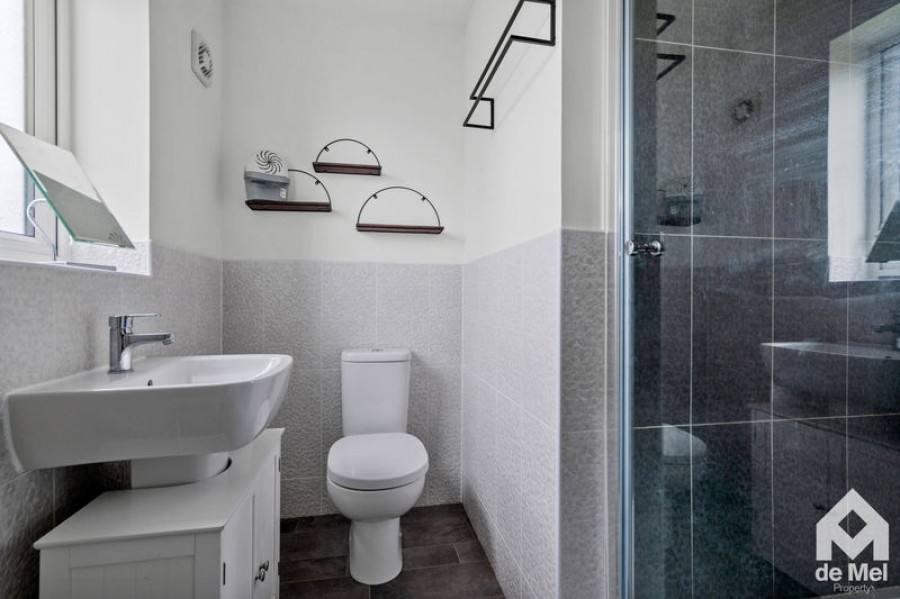 Images for Sapphire Road, Bishops Cleeve, Cheltenham, GL52