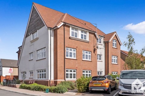 View Full Details for Valentine Road, Bishops Cleeve, Gloucestershire, GL52 - EAID:deMelProperty, BID:de Mel Property