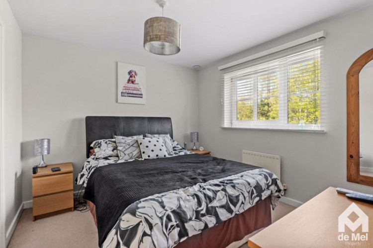 Images for Knapps Crescent, Woodmancote