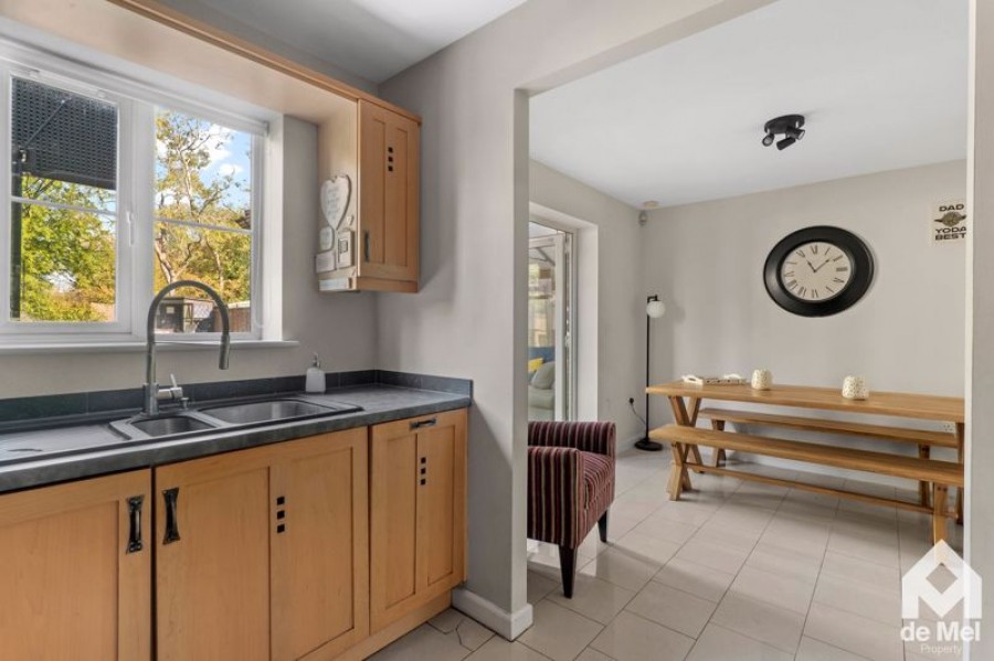 Images for Knapps Crescent, Woodmancote