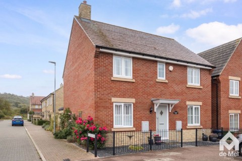 View Full Details for Little Grebe Road, Bishops Cleeve - EAID:deMelProperty, BID:de Mel Property