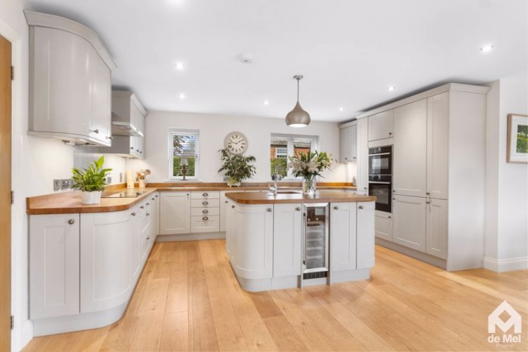 Images for The Bight, Charlton, WR10