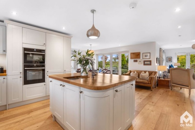 Images for The Bight, Charlton, WR10