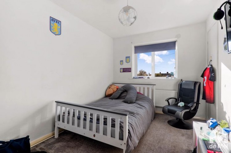 Images for Oak Gardens, Bredon