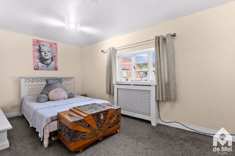 Images for Gander Lane, Teddington