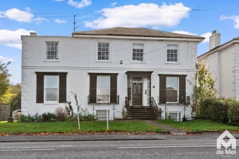 View Full Details for Hales Road, Cheltenham, Gloucestershire, GL52 - EAID:deMelProperty, BID:de Mel Property